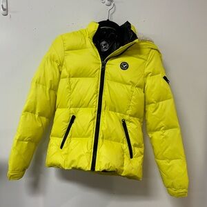 AMERICAN EAGLE OWTFITTERS